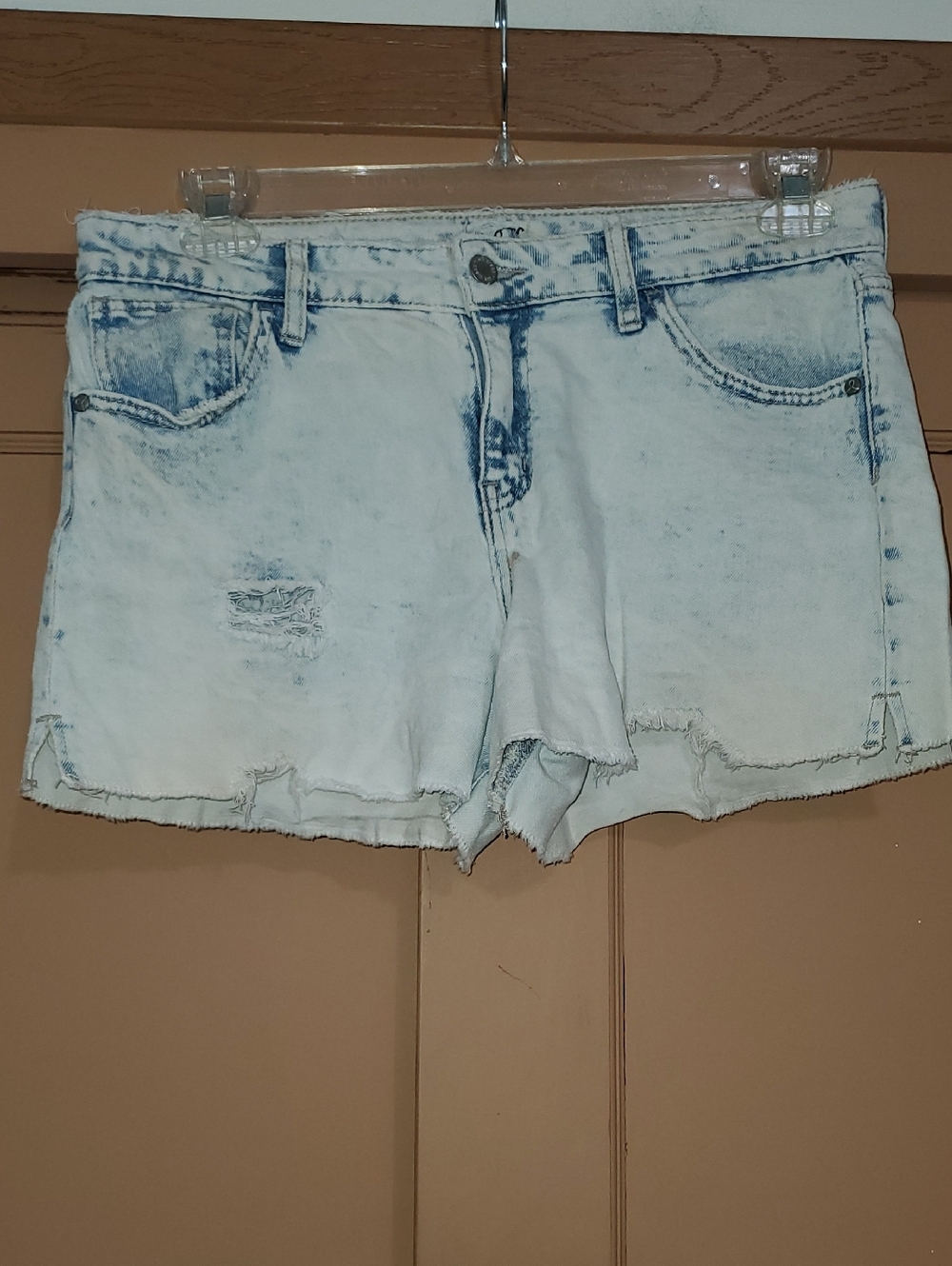 art class Acid-Wash White Denim Cutoff Shorts with Blue Accents